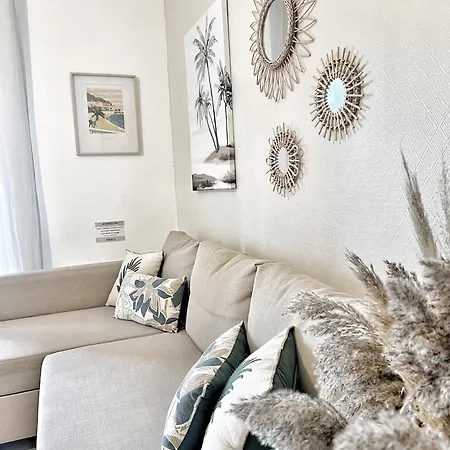 Confort Au Brusc - A Pieds Apartment *